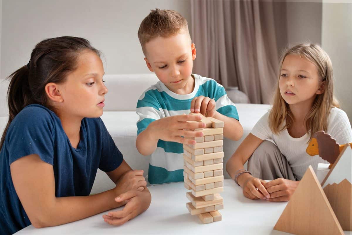 7 Easy STEM Sensory Activities